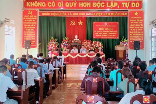 Cử tri huyện Kbang đề nghị có chính sách hỗ trợ cho học sinh thuộc gia đình mới thoát nghèo