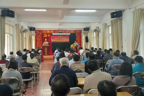 Bồi dưỡng nghiệp vụ cho 90 báo cáo viên, tuyên truyền viên