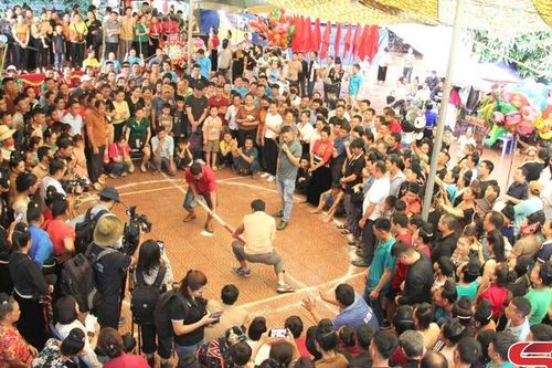 Sôi nổi các trò chơi dân gian