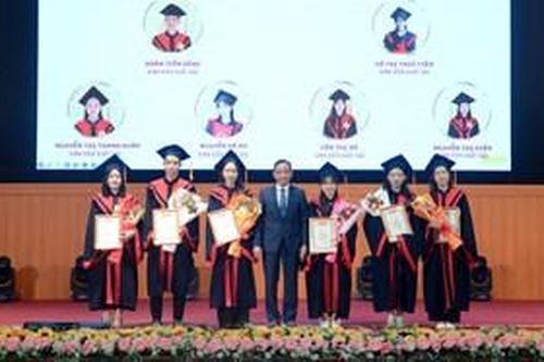 Gần 650 cử nhân Luật tốt nghiệp ra trường