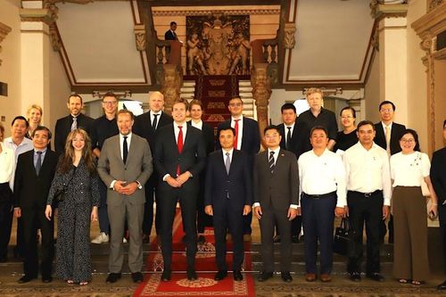 TP.HCM và Rotterdam tăng cường hợp tác về thích ứng biến đổi khí hậu