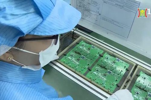 Thủ tướng: Phấn đấu tăng trưởng đạt cận trên so với mục tiêu