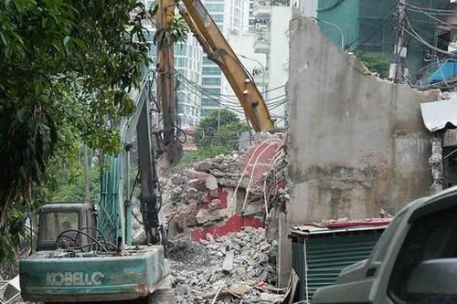 Mất 4 năm để giải phóng mặt bằng tuyến đường dài 1km