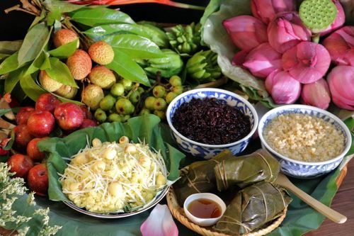 Rộn ràng ăn Tết Đoan Ngọ