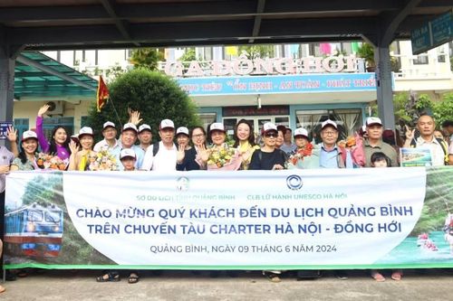 Quảng Bình đón khách du lịch bằng chuyến tàu hỏa charter đầu tiên năm 2024