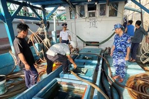 Chủ động tuyên truyền, ngăn chặn vi phạm pháp luật trên biển