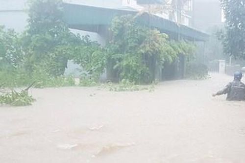 Lực lượng vũ trang thành phố Uông Bí chủ động ứng phó mưa lũ, giúp dân khắc phục hậu quả thiên tai