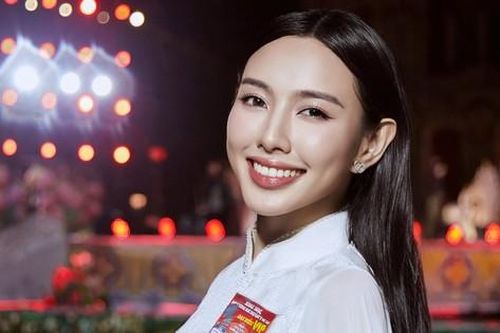Hoa hậu Thùy Tiên khoe sắc rực rỡ tại Đại nội Huế, nối tiếp sứ mệnh quảng bá du lịch, văn hóa
