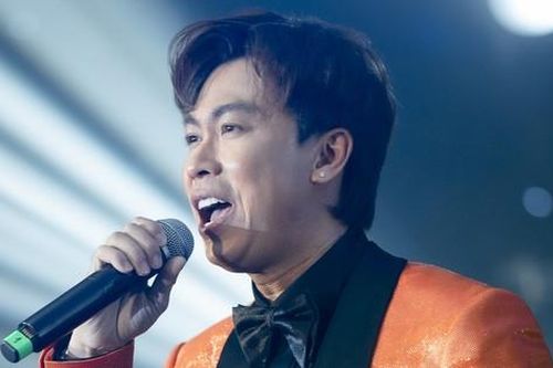 'Ông hoàng triệu view' Hồ Việt Trung hé lộ quá khứ hát một bài được mấy chục nghìn đồng, bị đuổi khỏi show
