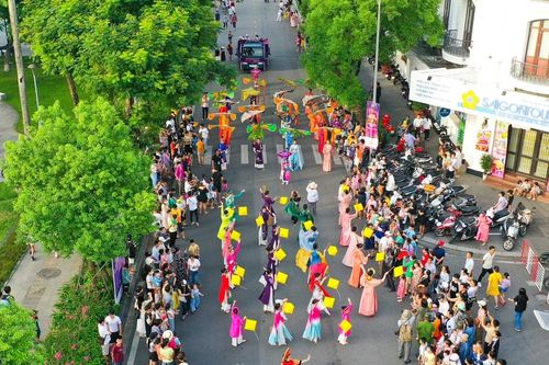 Festival Huế: Sôi động lễ hội đường phố 'Sắc màu văn hóa'