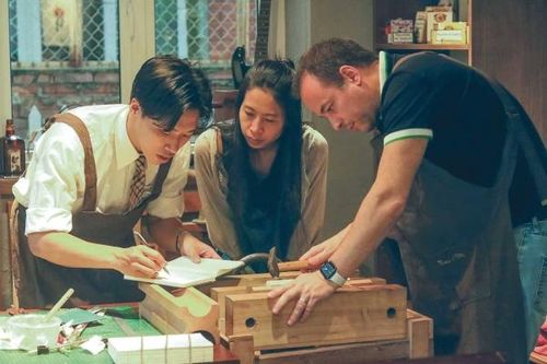Hồi sinh nghề đóng sách ở Thủ đô