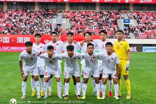Đội tuyển U19 Việt Nam thua đáng tiếc trước U19 Hàn Quốc