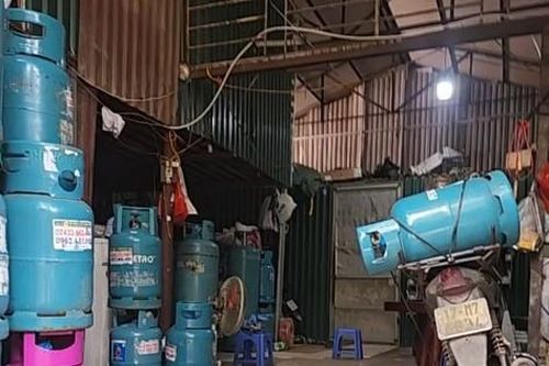 Hà Nội: Hàng chục phòng trọ, đại lý gas, phế liệu 'mọc' trên đất dự án