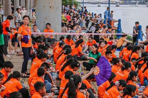 Chuyến đi đặc biệt của các em nhỏ vùng cao