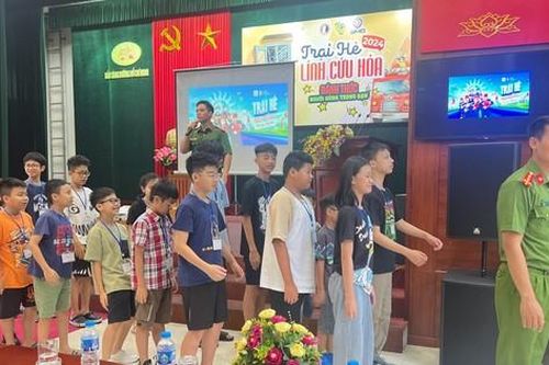 Hơn 100 em thiếu nhi háo hức tham gia Trại hè lính cứu hỏa ở TPHCM