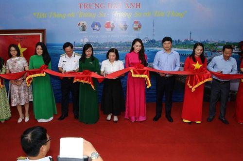 Trưng bày 200 bức ảnh về Trường Sa