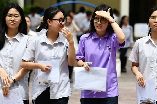 Đề thi vào lớp 10 môn Toán tại Hà Nội năm 2024 trung bình 6.5-7.5 điểm