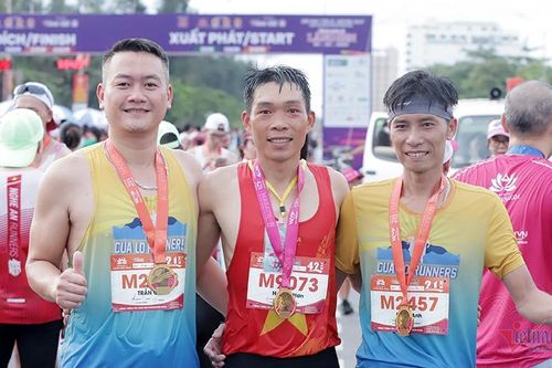 Hoàng Văn Hơn, Hồng Lệ vô địch marathon Hành trình về Làng Sen 2024