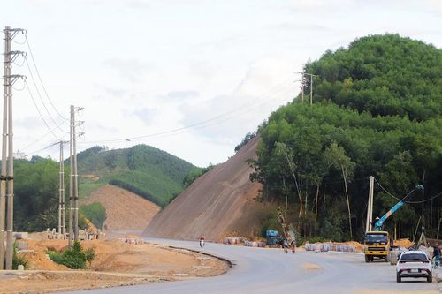 Sớm bàn giao mặt bằng, đảm bảo tiến độ thi công Dự án đường N5 kéo dài