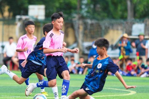 Đánh bại Thiếu niên Hưng Nguyên, Thiếu niên Quỳnh Lưu giành vé vào tứ kết