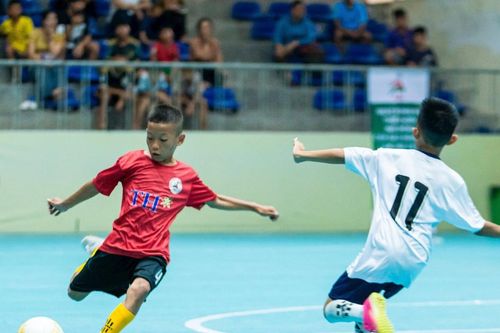 Thắng Nhi đồng Hoàng Mai, Nhi đồng Quỳ Hợp đoạt vé vào tứ kết