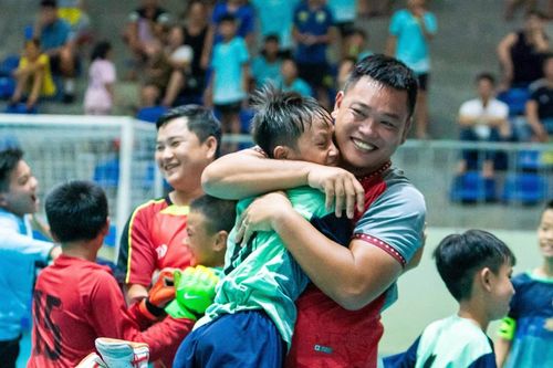 Thắng Nhi đồng Thanh Chương 2-0, Nhi đồng Quỳnh Lưu rộng cửa đi tiếp