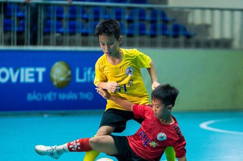 Chiến thắng Nhi đồng thành phố Vinh, Nhi đồng Tân Kỳ vào tứ kết