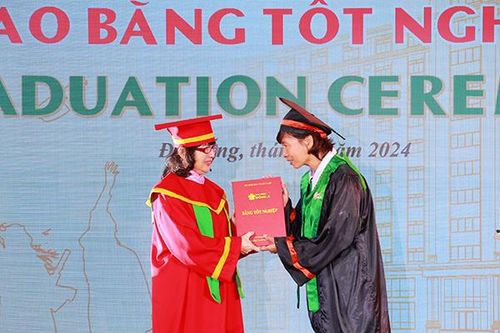 Đại học Đông Á trao bằng tốt nghiệp đợt 1 cho 1.250 kỹ sư, cử nhân
