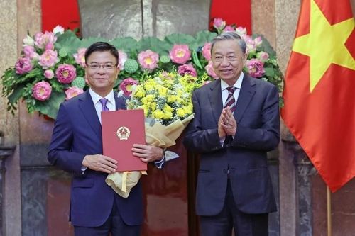 Kiện toàn các vị trí quan trọng ở Quốc hội, Chính phủ và nhiều địa phương