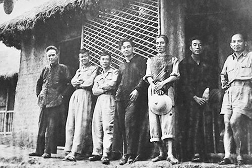 Trần Văn Lưu: Trắc ẩn cùng ánh sáng