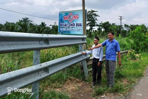 Vận động người dân không lấn chiếm hành lang an toàn đường sắt