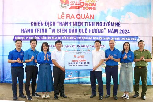 Hành trình đến với 'Đảo Thanh niên' Bạch Long Vĩ