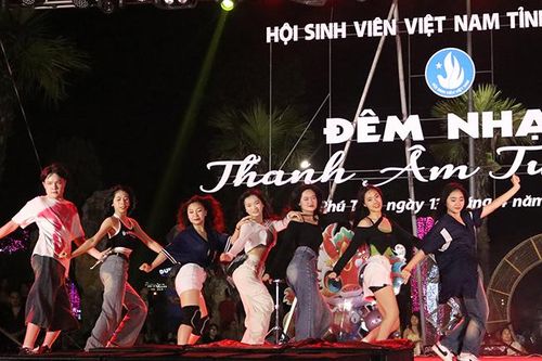 Cuốn hút vũ điệu học đường