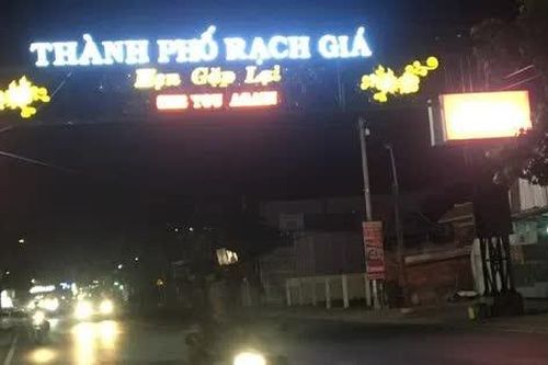 Kiên Giang: Led chữ trên cổng chào thành phố Rạch Giá đã được sửa chữa