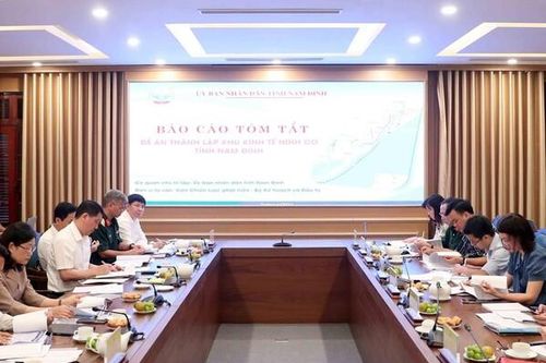 Lãnh đạo tỉnh Nam Định dự họp với các bộ, ngành về Đề án thành lập Khu kinh tế Ninh Cơ