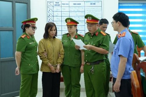 Khởi tố, bắt tạm giam các đối tượng giữ người trái pháp luật