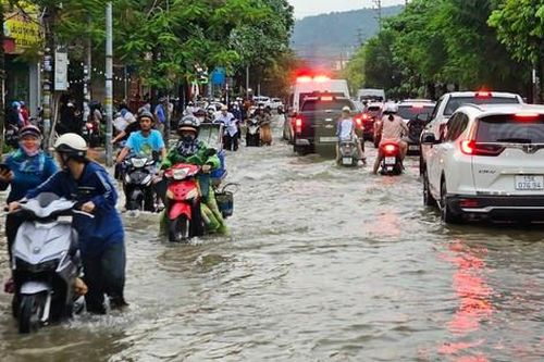 Hải Phòng, Quảng Ninh tối 9/6 vẫn ngập lụt, cảnh báo nguy cơ lũ dâng