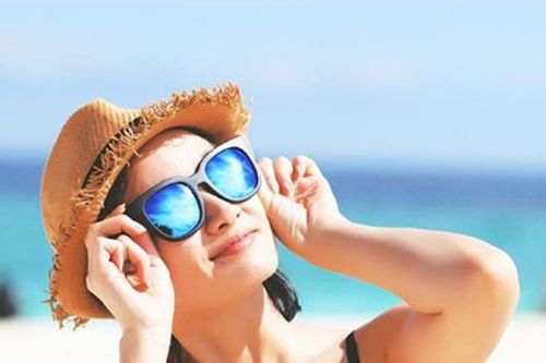 Cách giúp mắt khỏe mạnh trong mùa hè