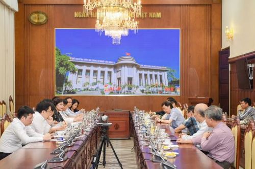 Chuyên gia đồng loạt đề xuất đánh thuế giao dịch vàng