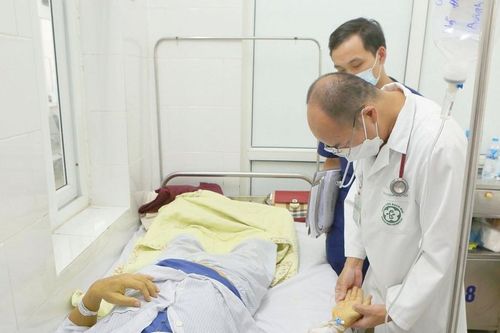 Không tự ý bỏ điều trị khi mắc viêm gan B mạn tính