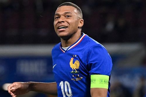 Mbappe dính đa chấn thương