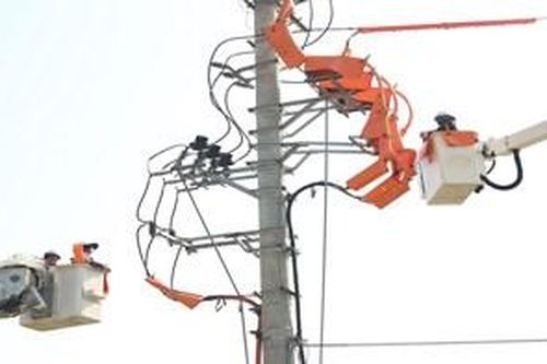 Thợ điện hotline - những chiến binh thầm lặng