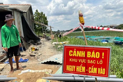 Long An công bố tình huống khẩn cấp sạt lở đê bao ven sông Vàm Cỏ Tây