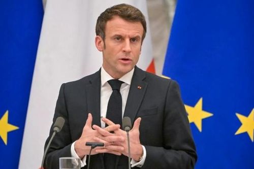 Canh bạc chính trị mới của ông Macron