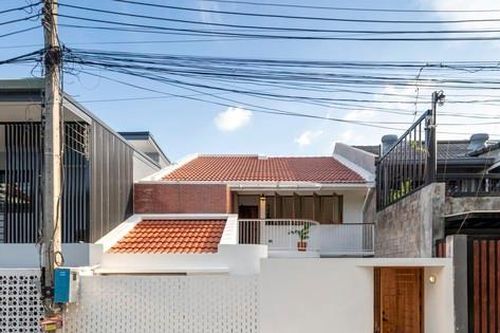 Cách cải tạo nhà 2 tầng xuống cấp thành không gian sống lý tưởng
