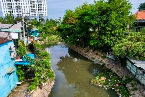 Hiện trạng con rạch được chi 4.000 tỷ đồng để chống ngập cho đô thị phía Đông TPHCM