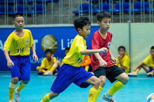 Nhi đồng thành phố Vinh giành chiến thắng trước Nhi đồng thị xã Cửa Lò