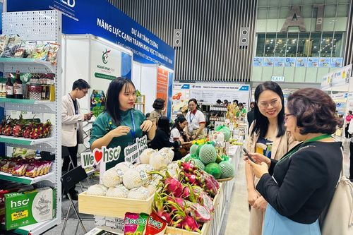 Doanh nghiệp Việt 'vượt sóng' xuất khẩu hàng nông sản