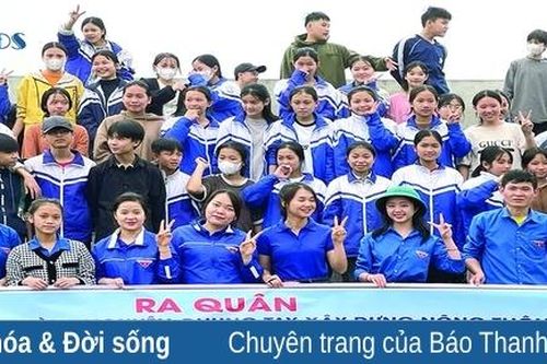 Cô học trò nỗ lực giữ gìn văn hóa dân tộc