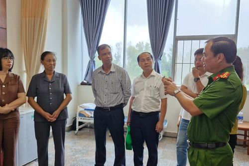 Tập trung vật tư, nhân lực để cứu chữa cán bộ bị thương
